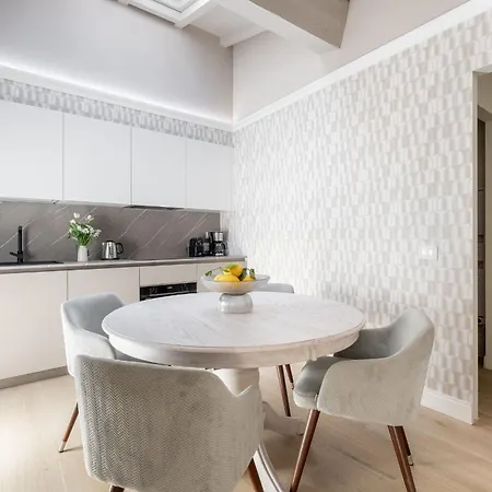 Apartman Deservi Charming Firenze